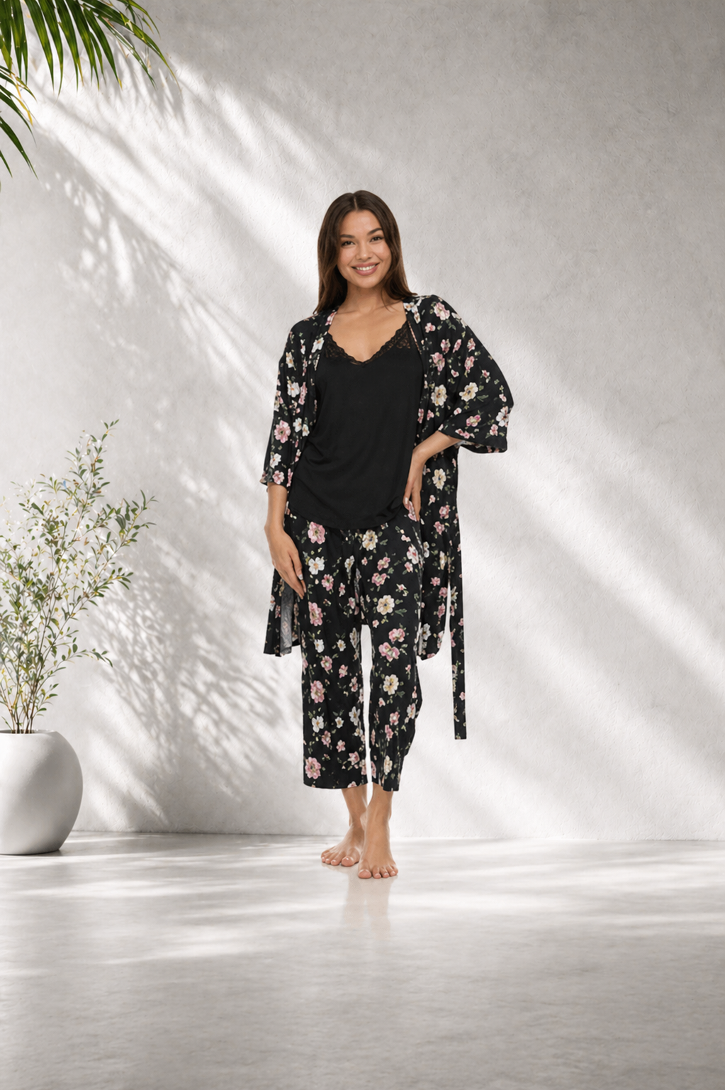 Pijama Capri Flora Nikrooz con Bata Kimono Mujer