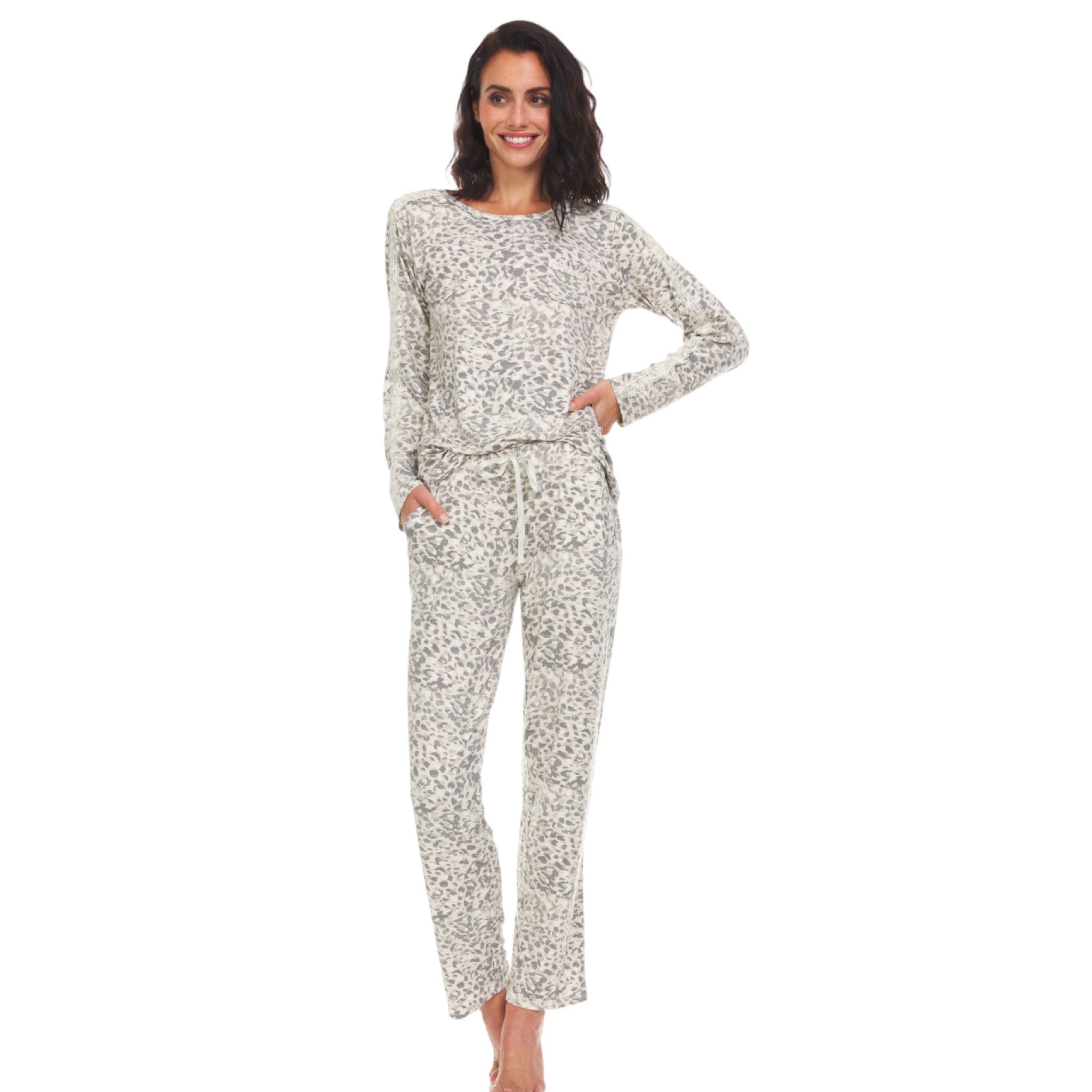 Pijama Pantalón Largo y Blusa Cerrada con Manga Larga Q81282